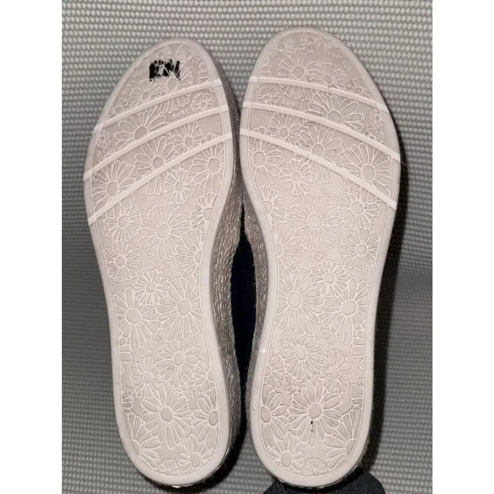 Skechers X Martha Stewart Platform Navy Blue Slip On Shoe Women’s Size 10
